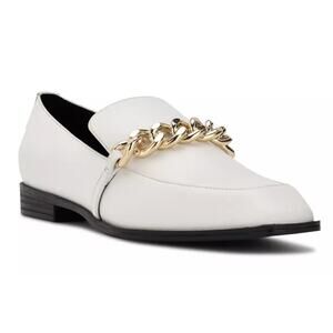 Nine West Onxe Chain Loafers 5.5 White NWOT Flats Academia Office Career Preppy